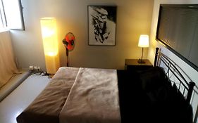 Port Very Near Fast Wi-Fi Netflix Room2